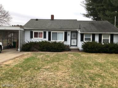 Main picture of 128 Woodrow St