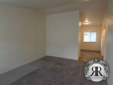 Main picture of 1214 S 5th Ave