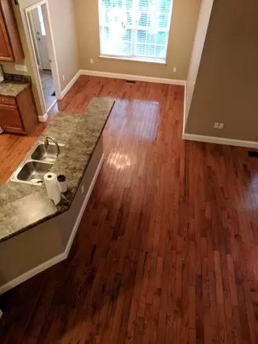 Main picture of 810 Stratford Ave