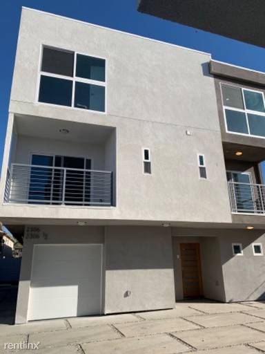 Main picture of 2304 1/2 Carmona Ave
