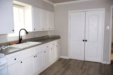 Main picture of 3302 Bates St