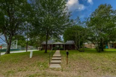 Main picture of 403 Cherry St
