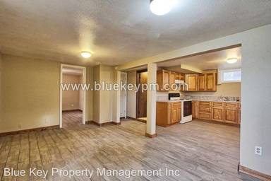 Main picture of 9125 NE St Johns Rd