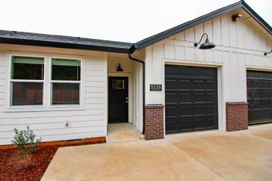 Main picture of 5564 Skyline Rd S