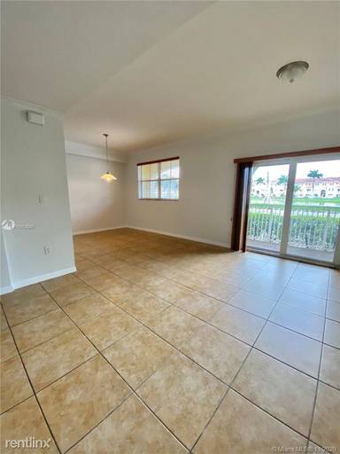 Main picture of 10800 NW 88th Ter