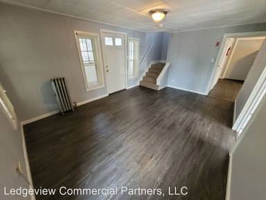 Main picture of 357 Merrimack St