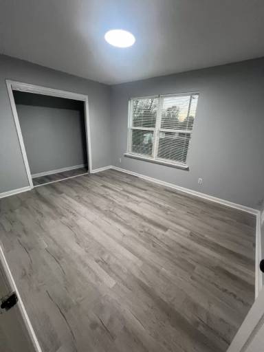 Main picture of 2106 Bank St