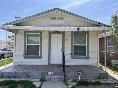 Main picture of 201 Decatur St