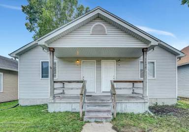 Main picture of 2817 Dudley St