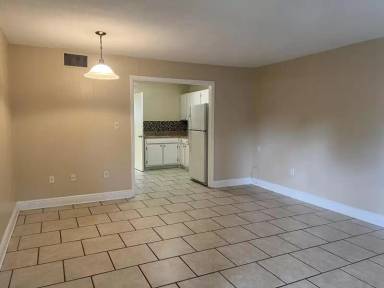 Main picture of 420 E Park Ave