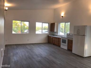 Main picture of 415 S 34th St