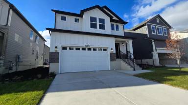 Main picture of 1005 N 3620 W