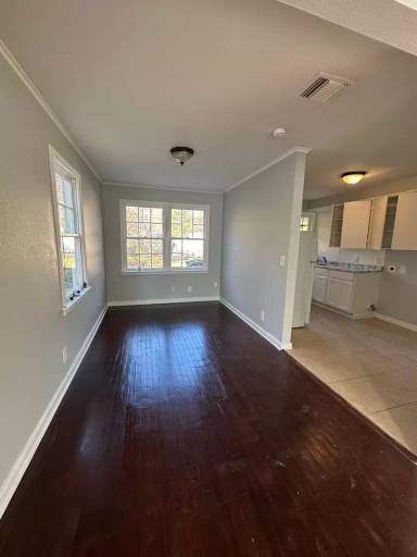 Main picture of 112 E Olive St