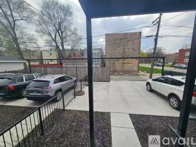 Main picture of 184 N Lamon Ave