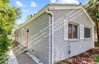 Main picture of 1124 Parkside Blvd