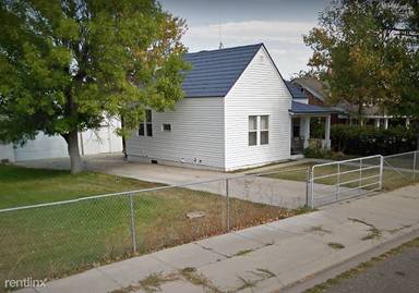 Main picture of 1414 Poplar St