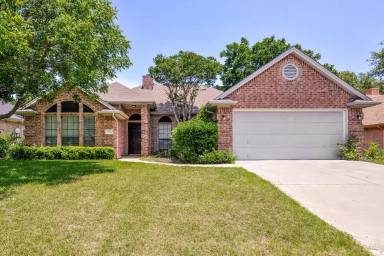 Main picture of 752 Bryan Dr