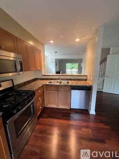 Main picture of 61 Finch Ct