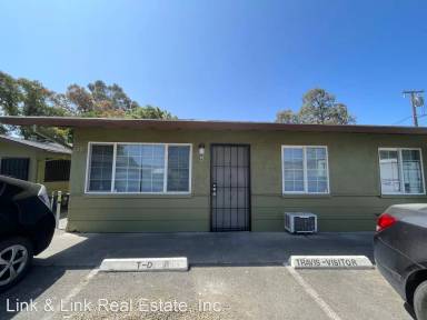 Main picture of 609 Travis Blvd
