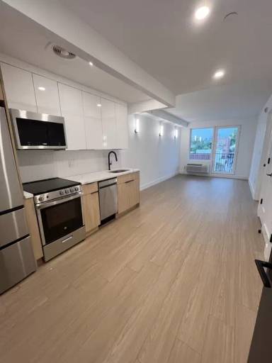 Main picture of 134 Erasmus St