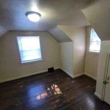 Main picture of 2862 S Taft Ave