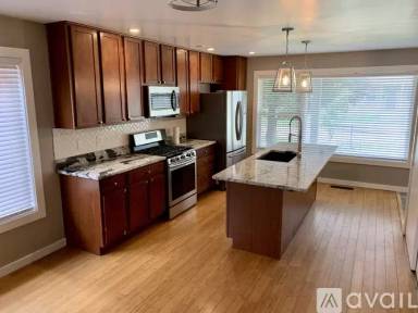 Main picture of 1923 Cornell Ave