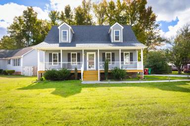 Main picture of 2446 Gracie White Cir