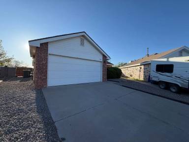 Main picture of 1942 Avondale Pl NW