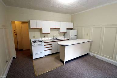 Main picture of 1124 Commonwealth Ave