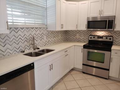 Main picture of 4807 N Wickham Cir