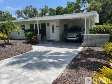 Main picture of 2236 Datura St