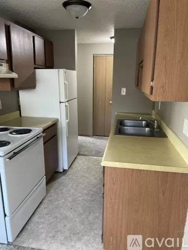 Main picture of 225 E Main St