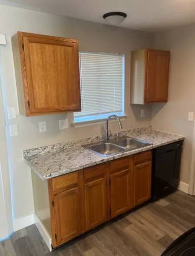 Main picture of 15153 Island Dr