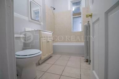 Main picture of 108 Clark St