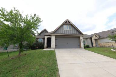 Main picture of 3520 Addison St