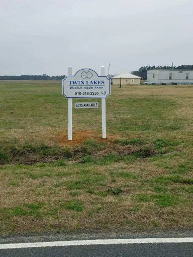 Main picture of 1 Lake Park Dr