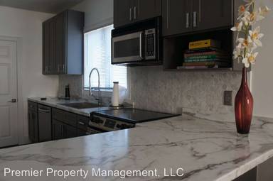 Main picture of 27 Greenville Ave