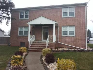 Main picture of 18 Tennyson St