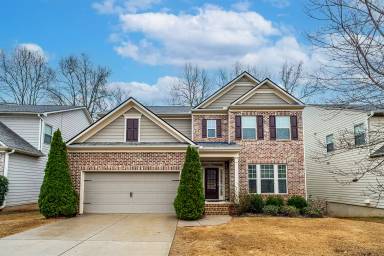 Main picture of 4935 Hazelwood Dr