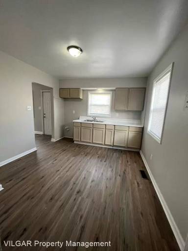 Main picture of 1454 Sherman St