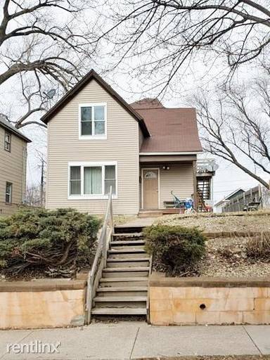 Main picture of 57 Jessamine Ave W