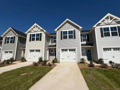 Main picture of 1529 39th Avenue Loop NE