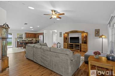 Main picture of 847 Nyasa Ave