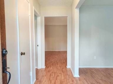 Main picture of 1914 Seakale Ln