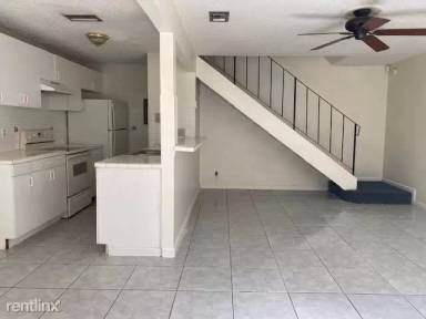 Main picture of 812 W Tiffany Dr