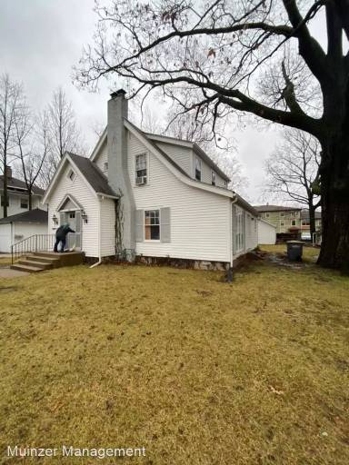 Main picture of 419 W Stadium Ave