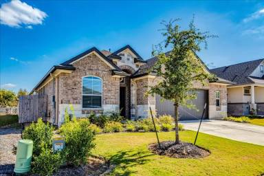 Main picture of 18121 Emu Ln