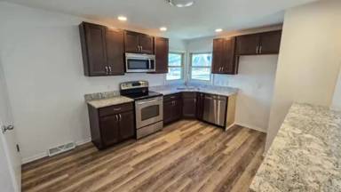 Main picture of 231 Prospect Ave