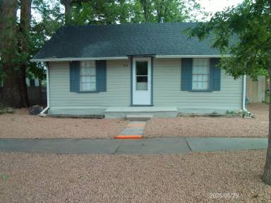 Main picture of 518 Rudd Ave