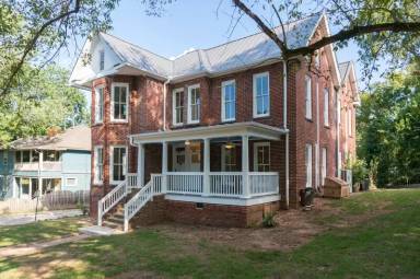 Main picture of 15 Bearden Ave